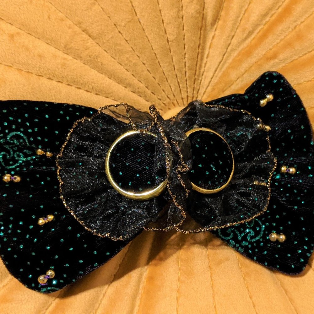 Hairgrip Vintage, Black with Green Glitter Velvet